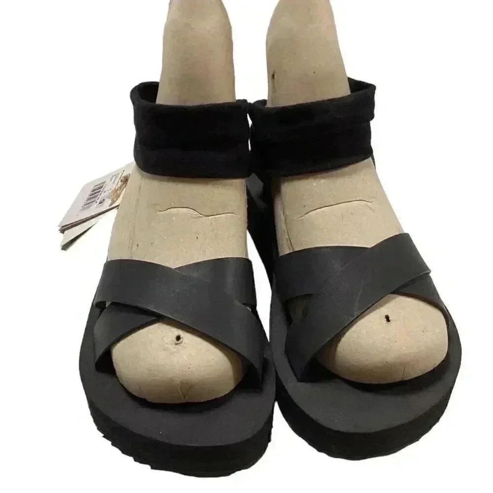 Sanuk Highland Sling ST Soft Top Womens 9 Black Platform Sandals Slip On NEW